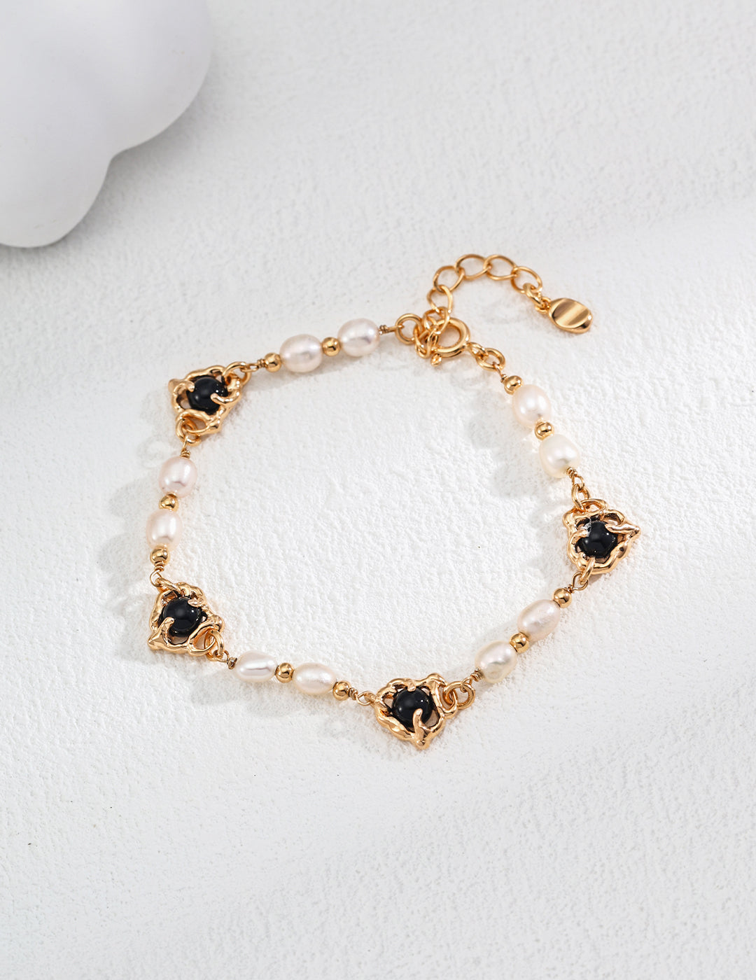 Vintage Natural Pearl bracelet - with Black Onyx and Sterling Silver