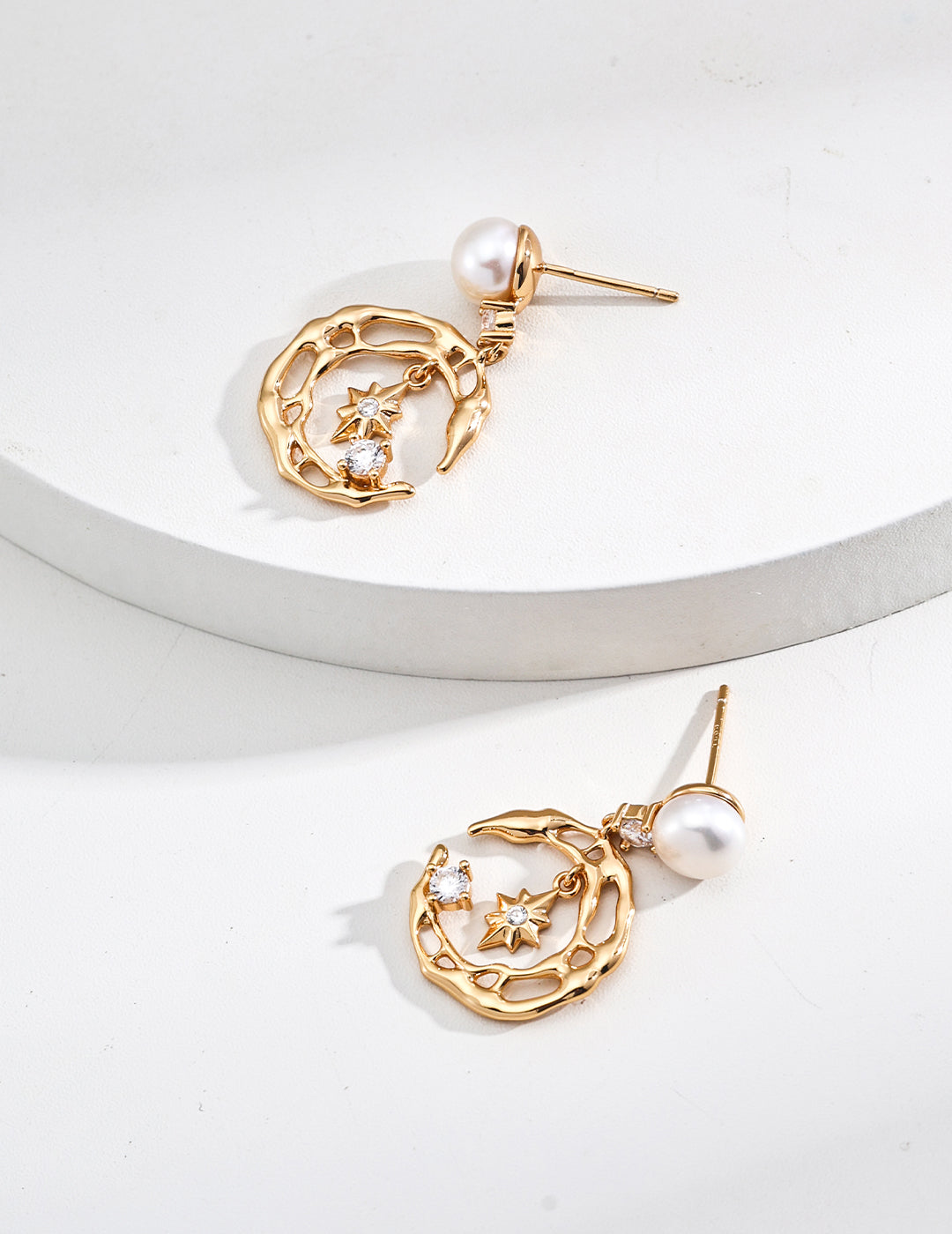 Stylish Design Natural Pearl Earrings - with Sparkling Zirconia and Sterling Silver